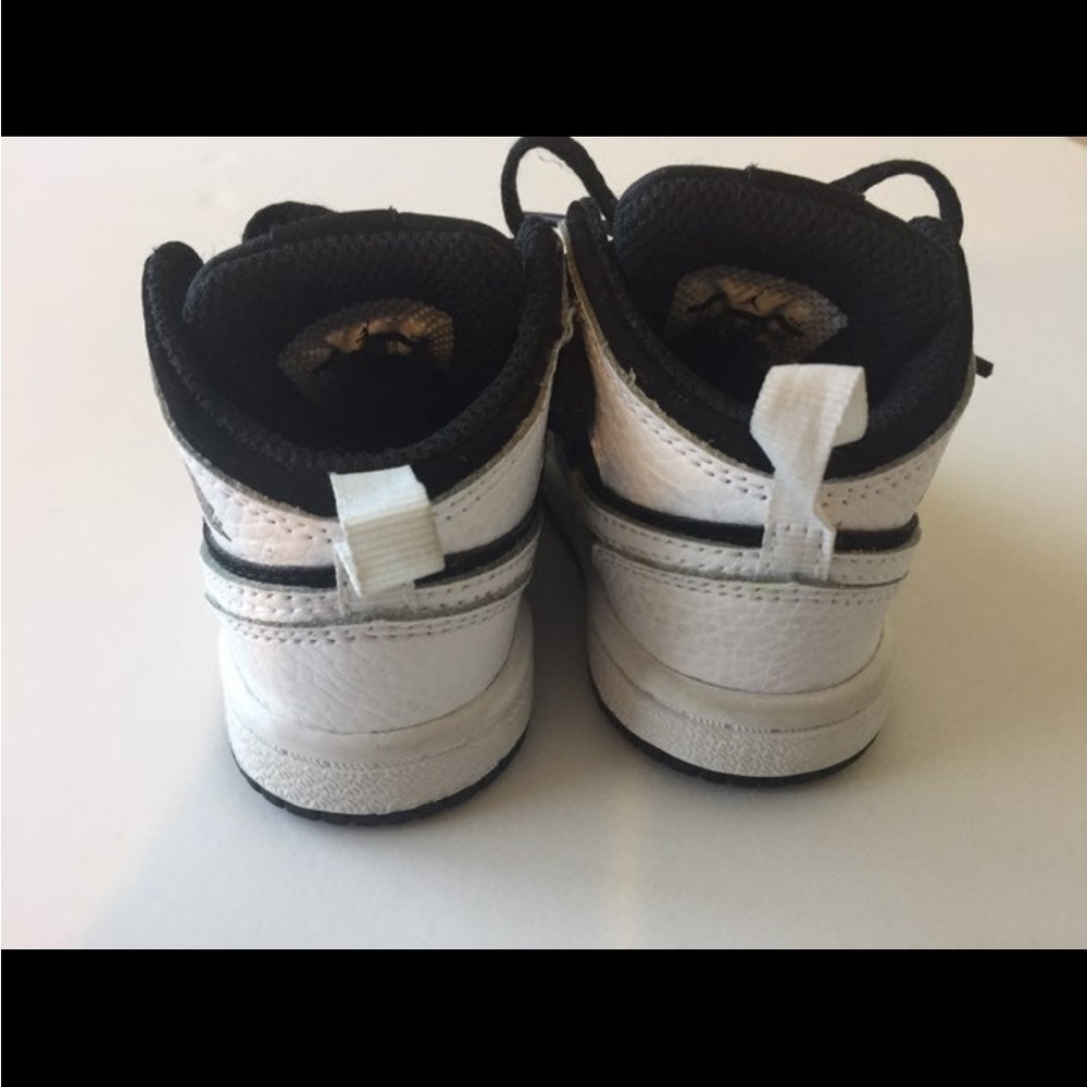 Tuxedo jordan1 4c
